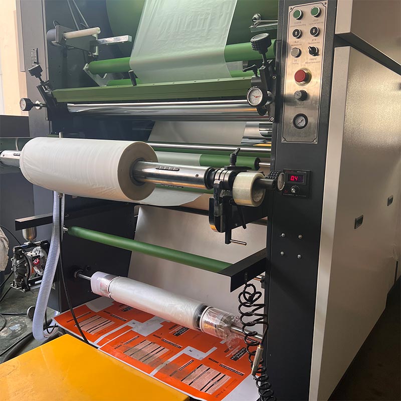 ФХС-1050/1300 Машина за хладно и топло ламинирање